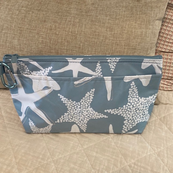 thirty-one Handbags - ✨NEW Thirty-one Cool Clip Thermal Zipper Pouch